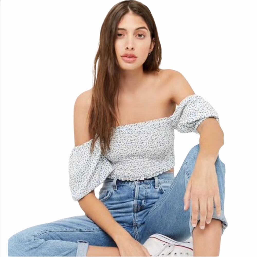 FOREVER 21 Women's Floral Smocked Puff Sleeve Crop Top